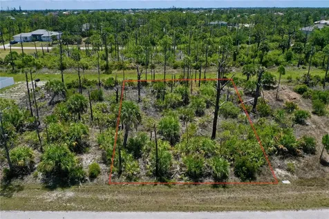 8228 Leafy Way Port Charlotte FL 33981