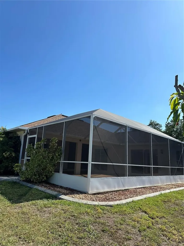 8171 Rocliff Avenue North Port FL 34287