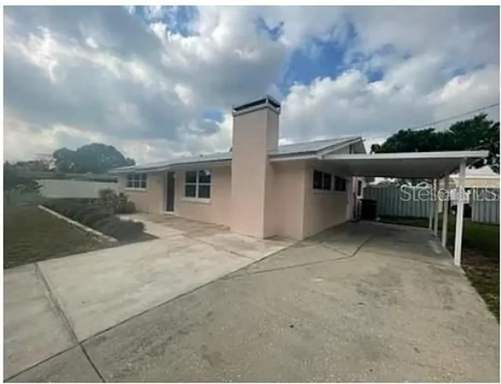 1305 Carr Drive Auburndale FL 33823
