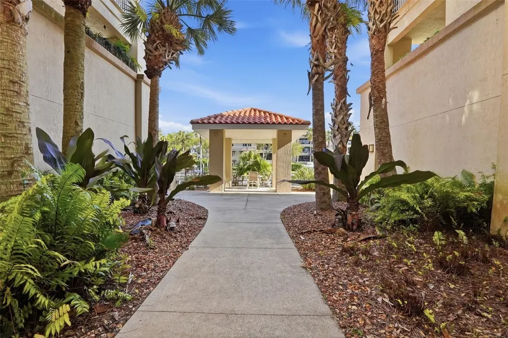 200 Bella Harbor Court Palm Coast FL 32137