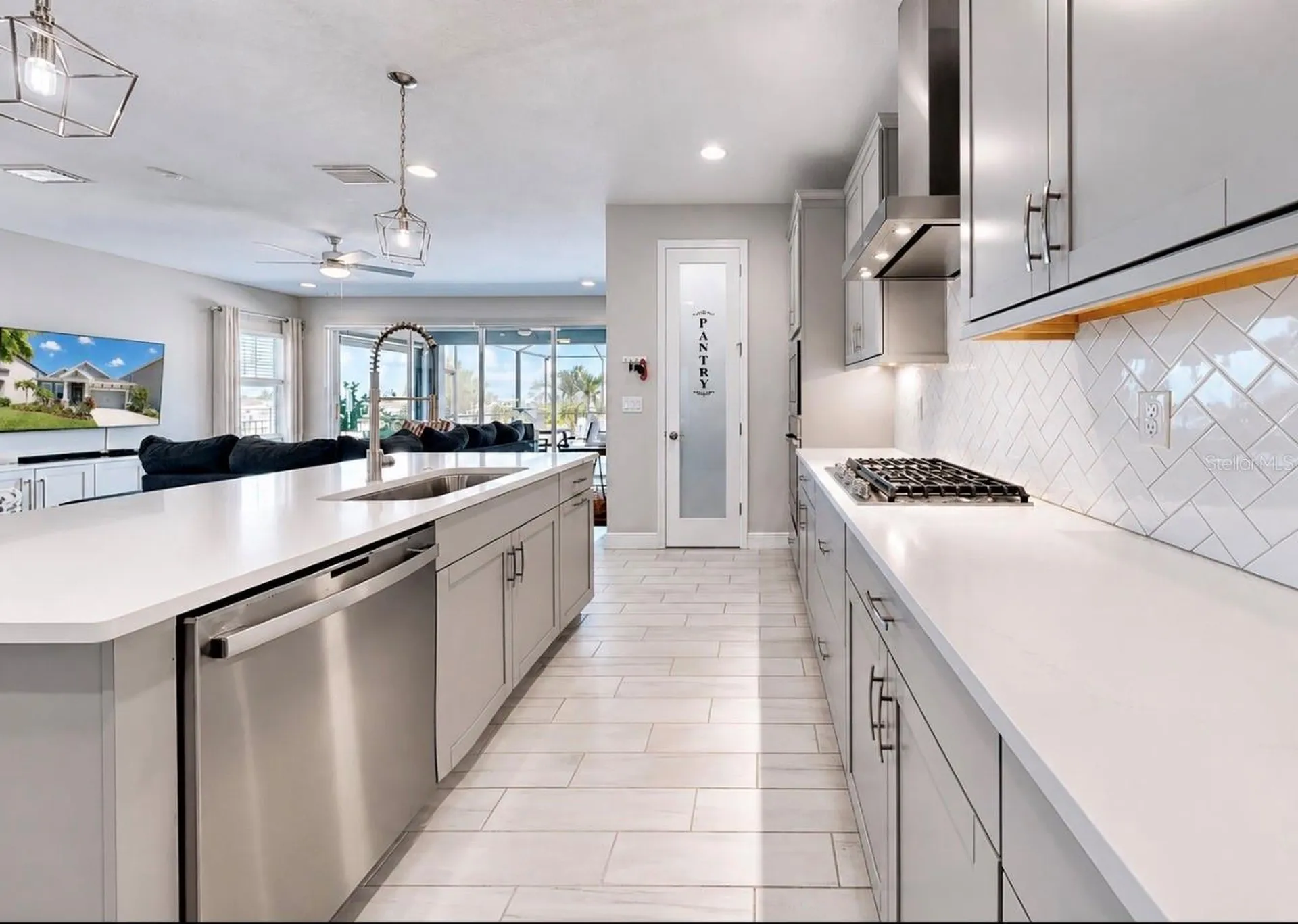 6364 Roadstead Court Apollo Beach FL 33572