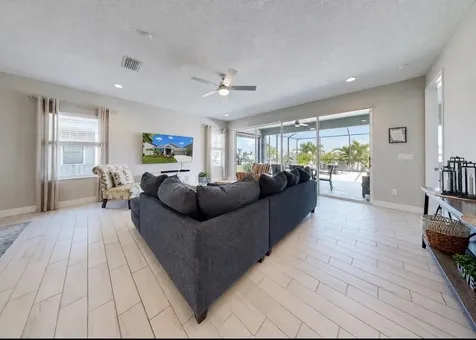 6364 Roadstead Court Apollo Beach FL 33572