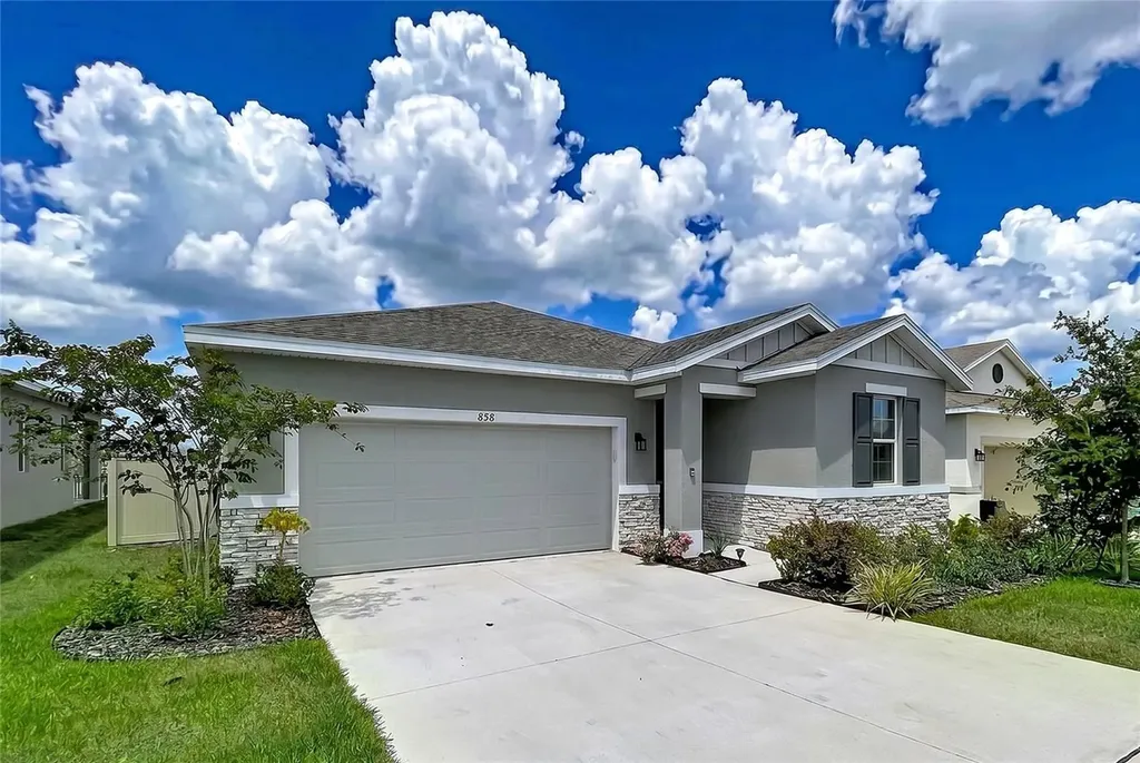 858 Ballantyne Drive Lake Wales FL 33898