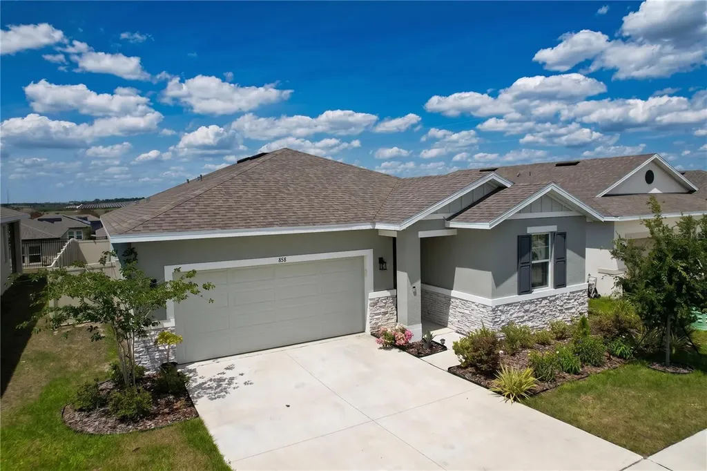 858 Ballantyne Drive Lake Wales FL 33898