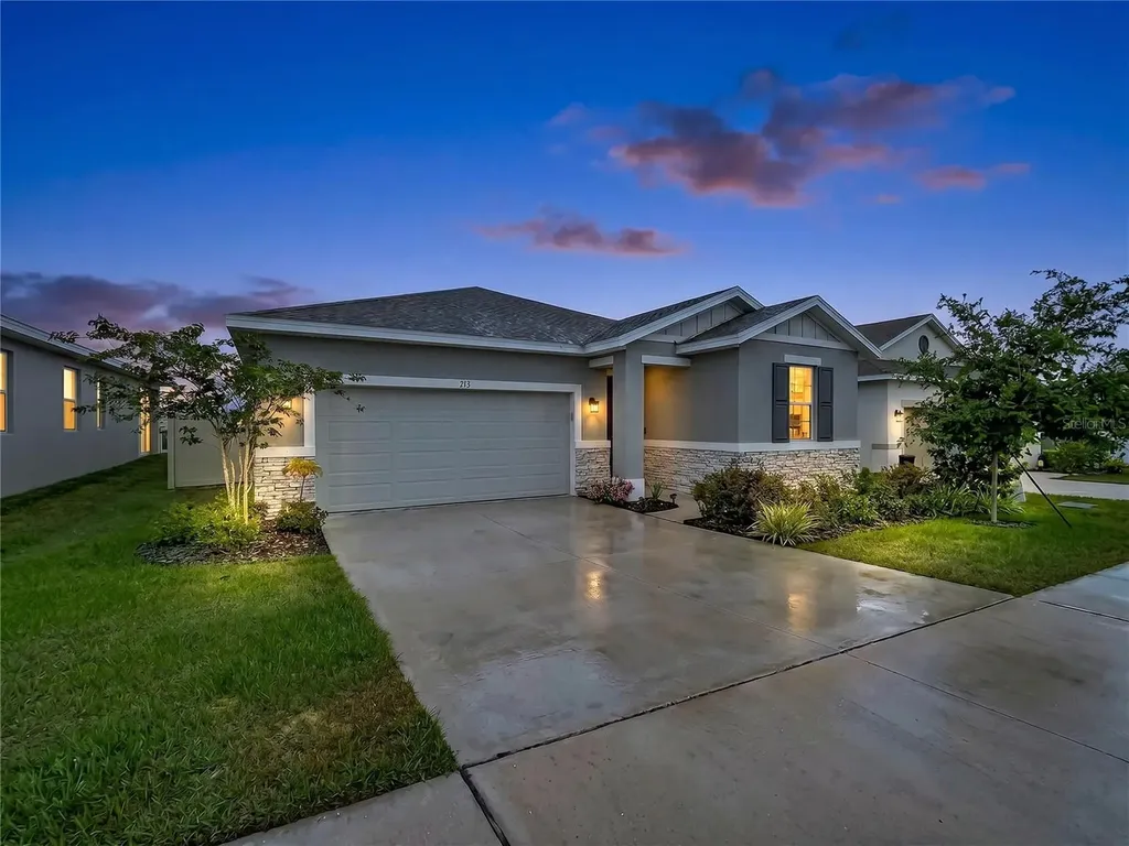 858 Ballantyne Drive Lake Wales FL 33898