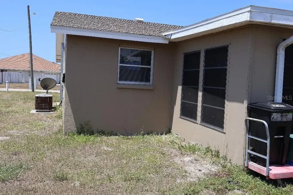 2141 Forked Creek Drive Englewood FL 34223