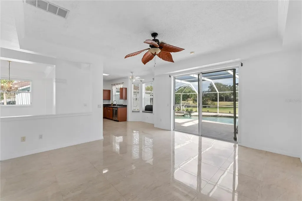 617 Lakescape Court Orlando FL 32828