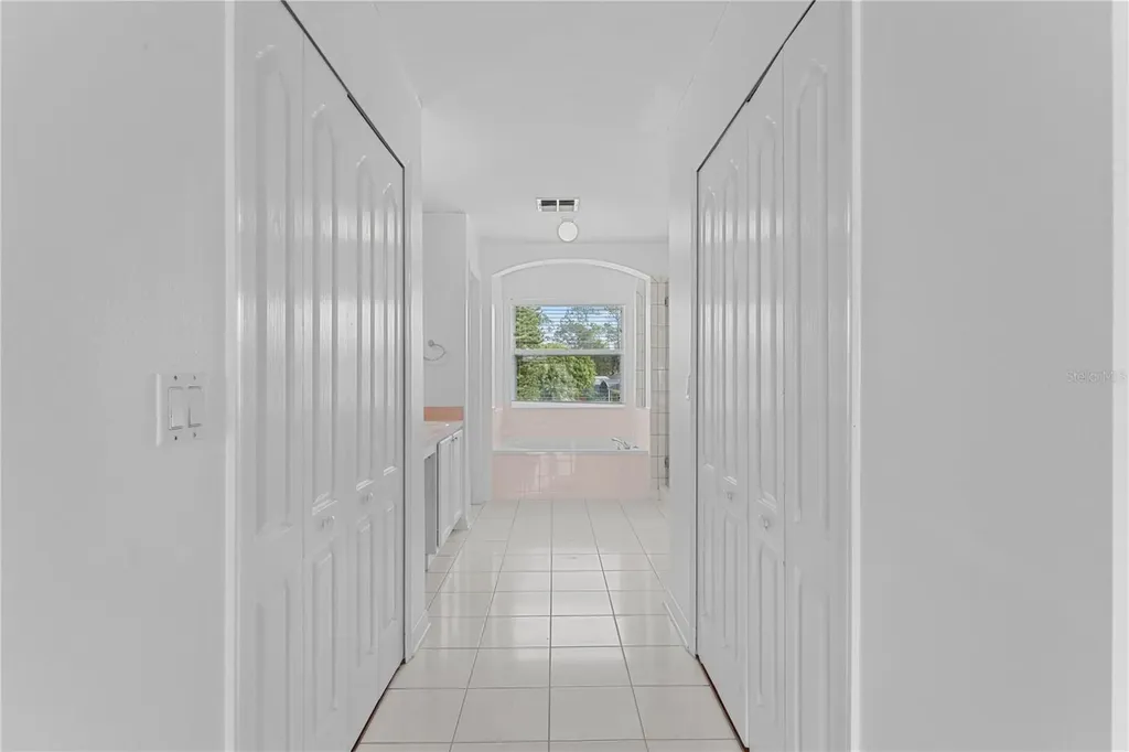617 Lakescape Court Orlando FL 32828