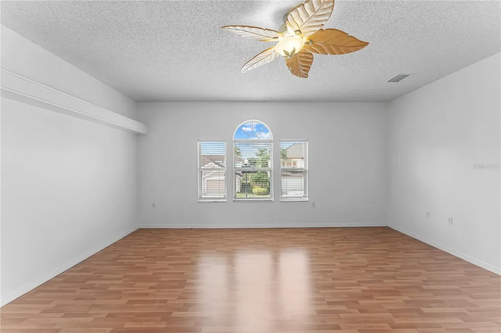 617 Lakescape Court Orlando FL 32828