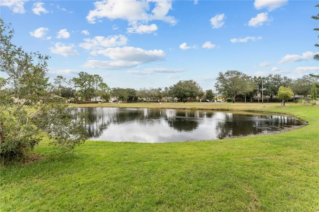 617 Lakescape Court Orlando FL 32828