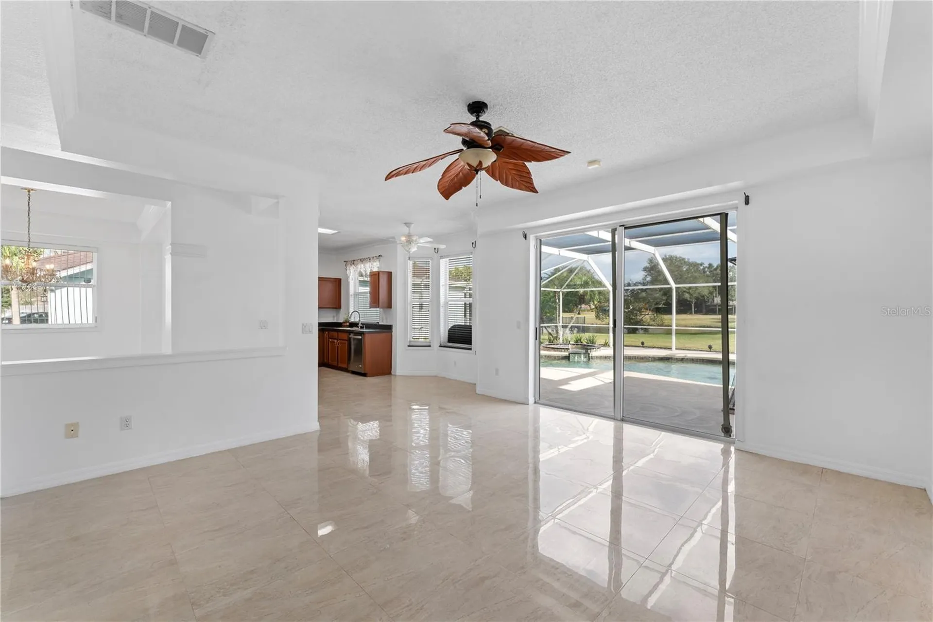 617 Lakescape Court Orlando FL 32828