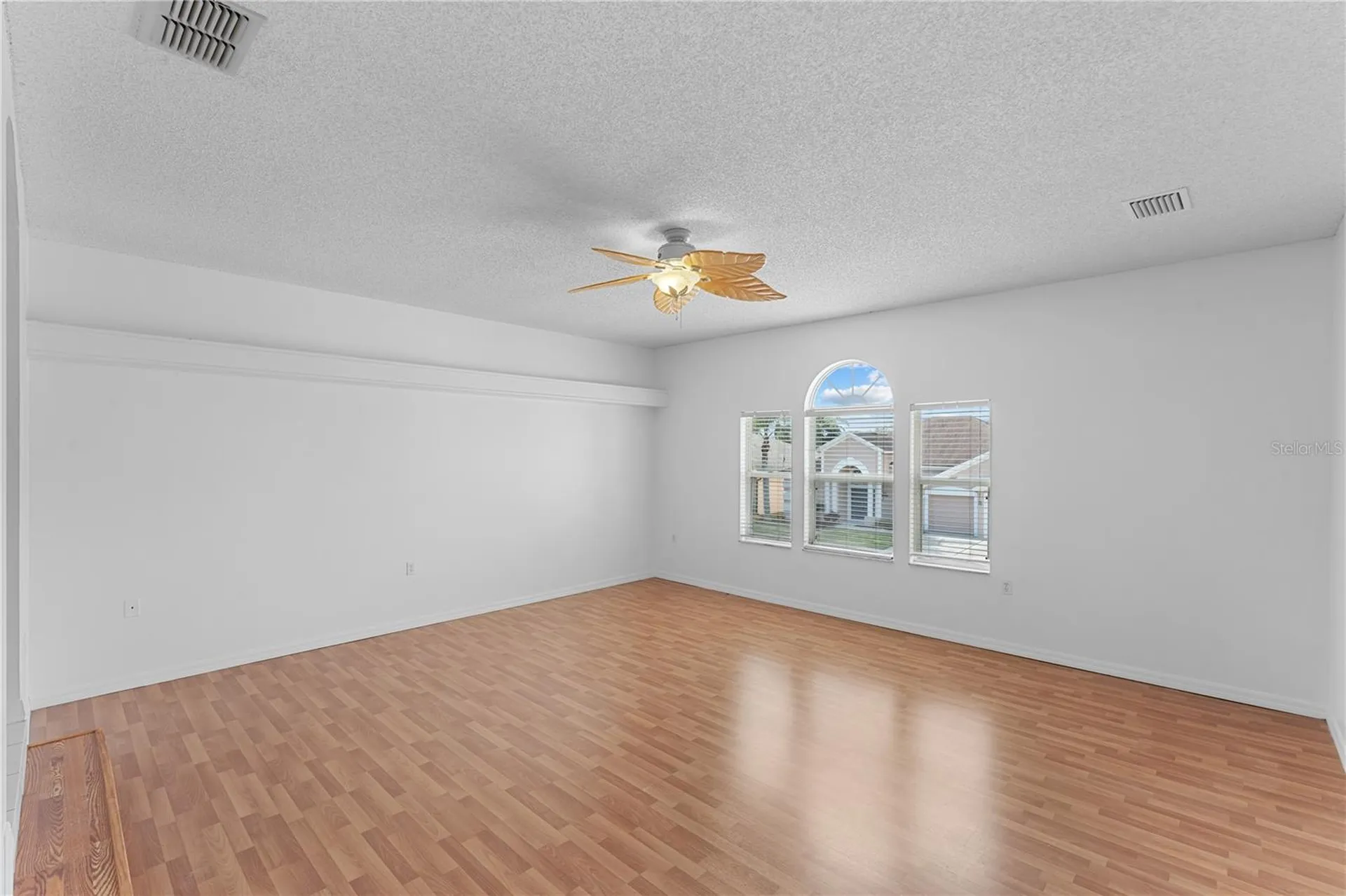 617 Lakescape Court Orlando FL 32828