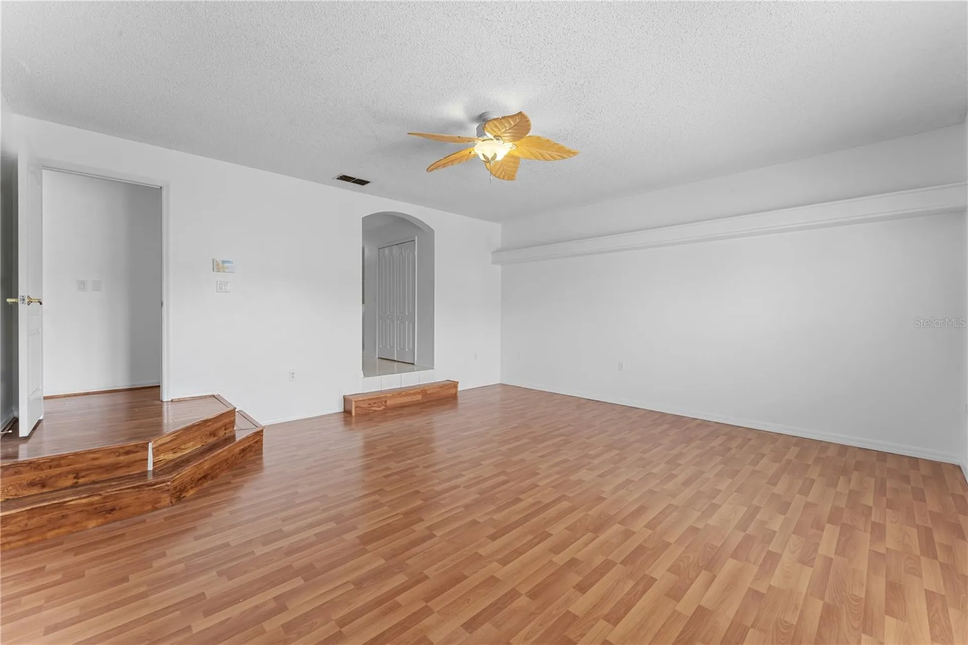617 Lakescape Court Orlando FL 32828