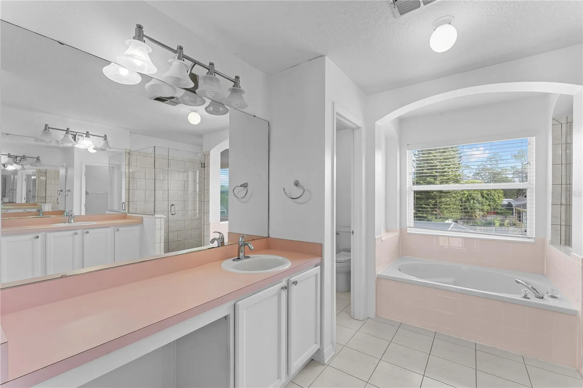 617 Lakescape Court Orlando FL 32828