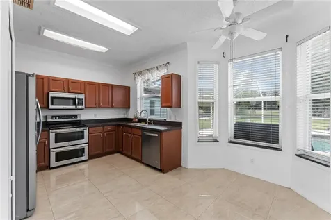 617 Lakescape Court Orlando FL 32828
