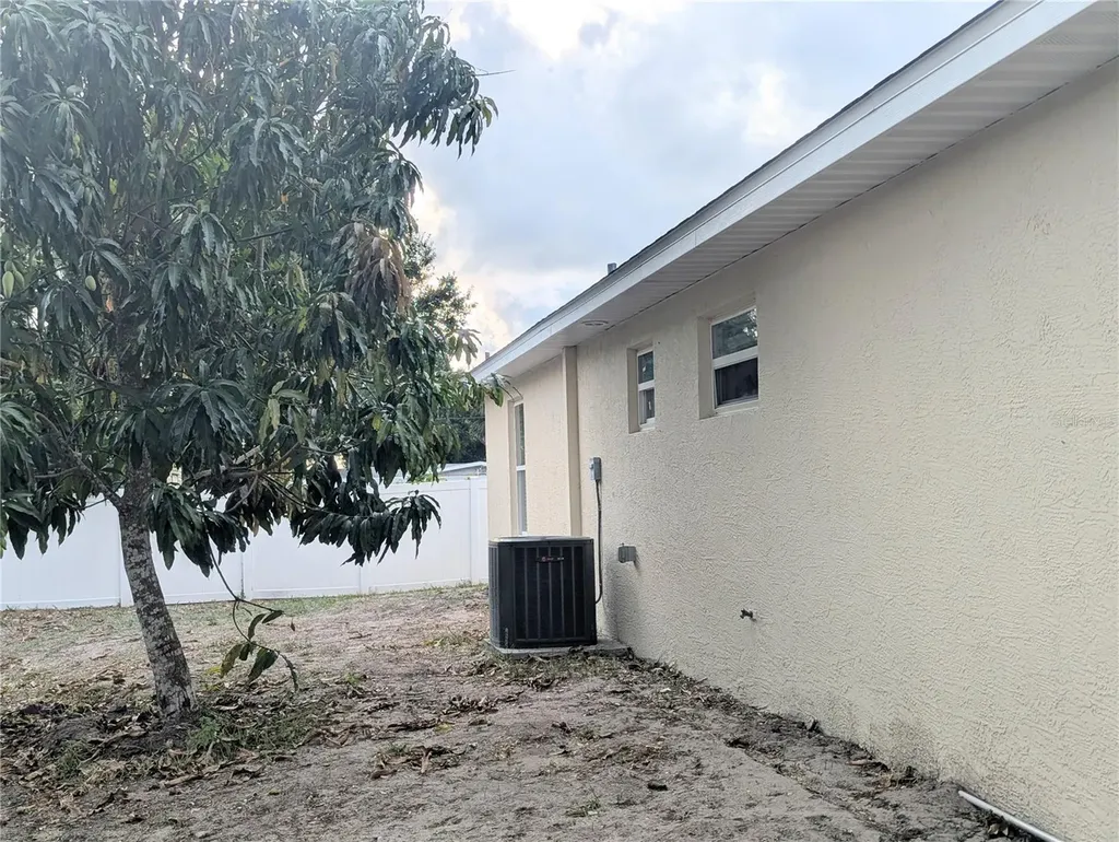 1808 36th Avenue E Bradenton FL 34208