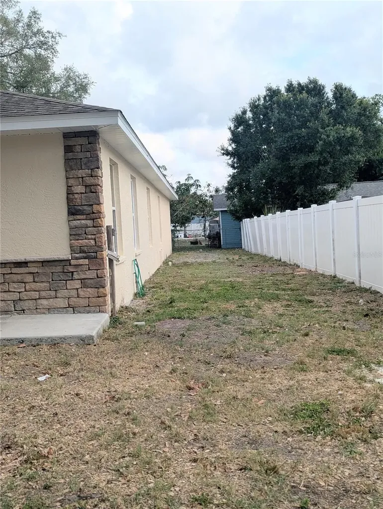 1808 36th Avenue E Bradenton FL 34208