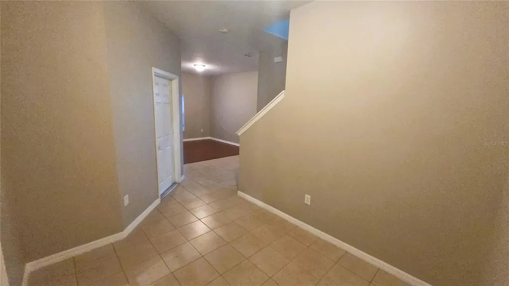 10279 Newminster Loop Ruskin FL 33573