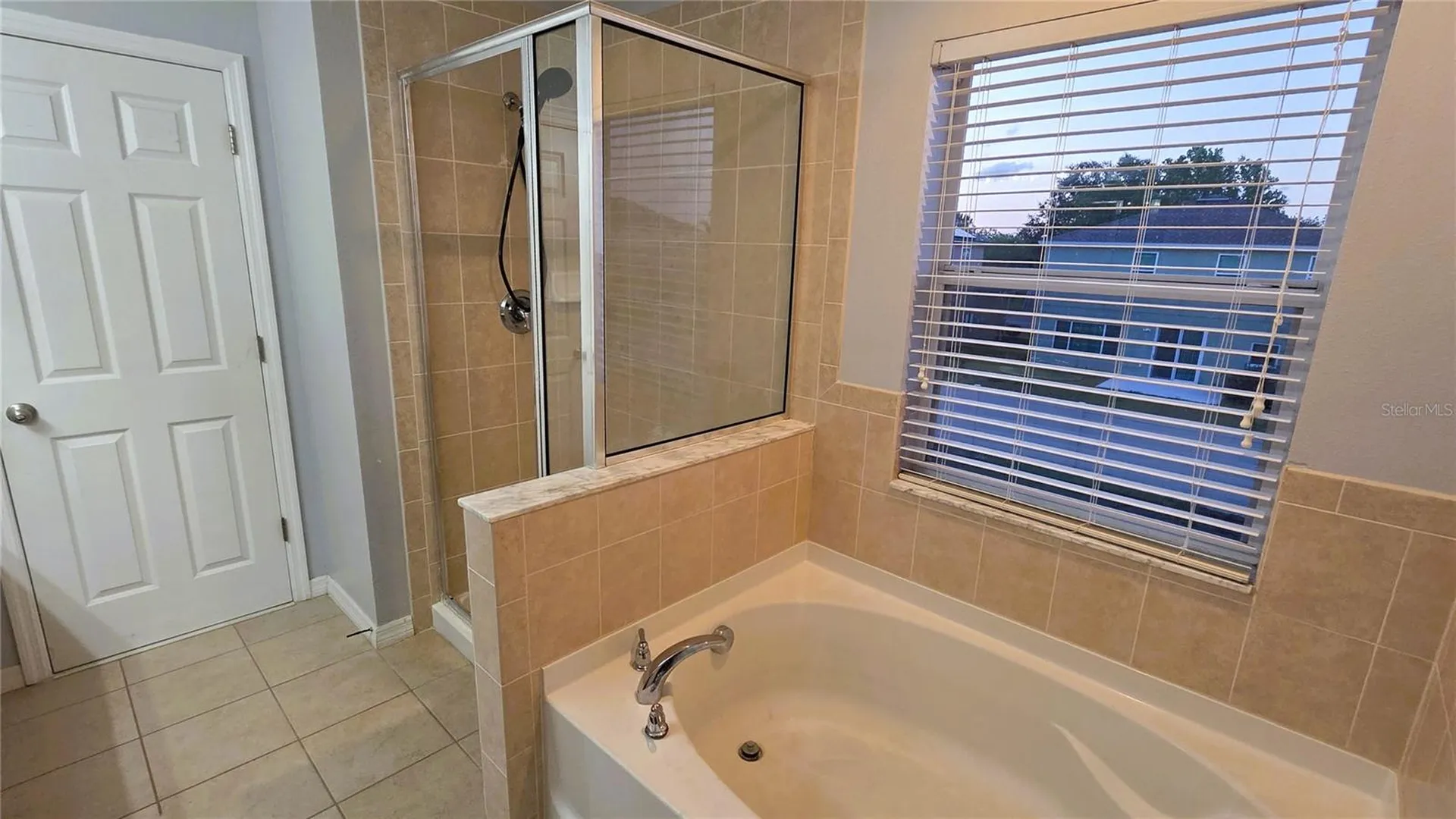 10279 Newminster Loop Ruskin FL 33573