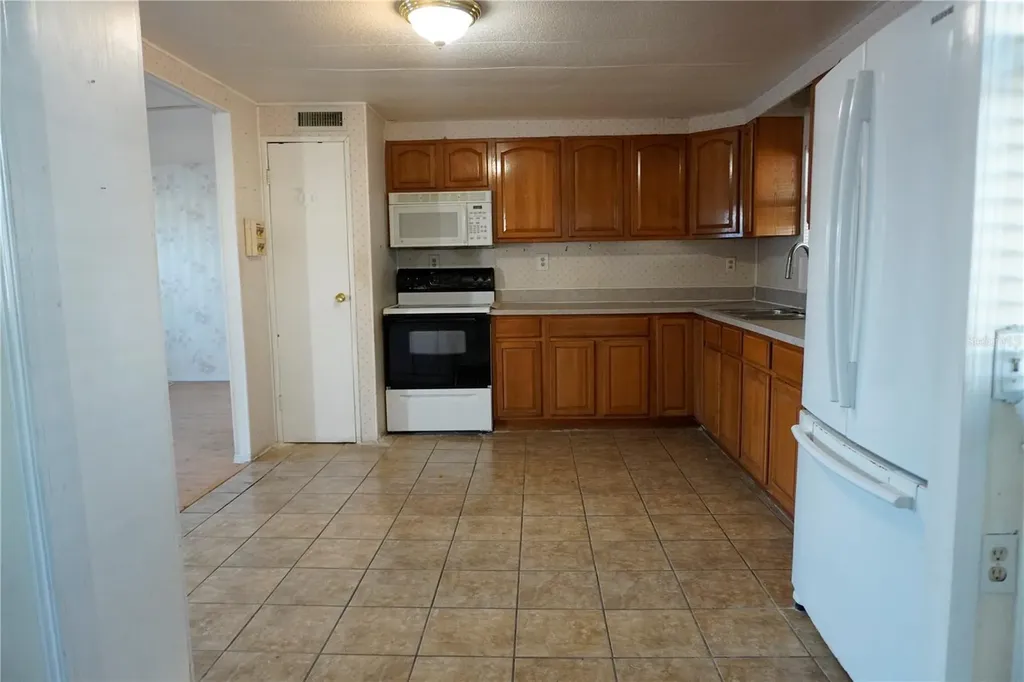 82125 B Street N Pinellas Park FL 33781