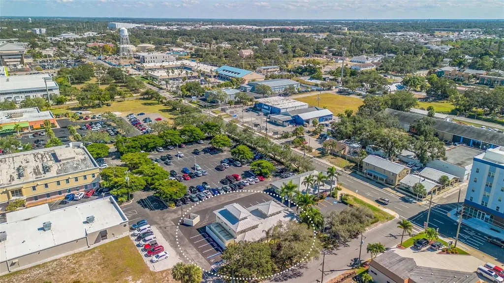 525 8th Street W Bradenton FL 34205