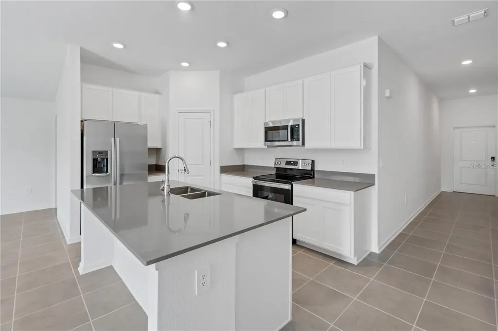 852 Daring Drive Davenport FL 33837