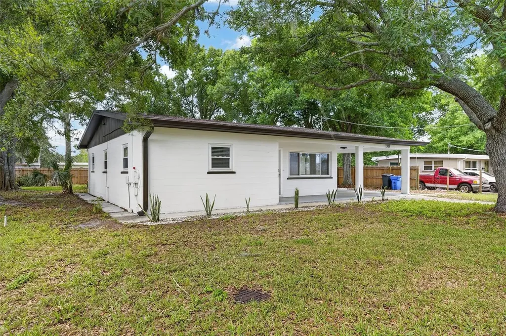 204 7th Avenue NW Ruskin FL 33570
