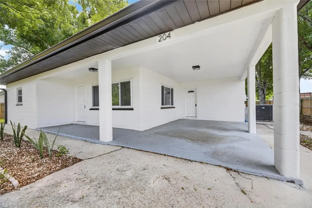 204 7th Avenue NW Ruskin FL 33570