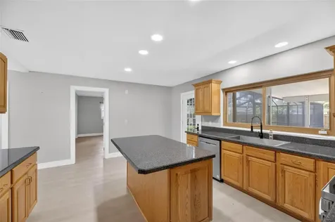 204 7th Avenue NW Ruskin FL 33570