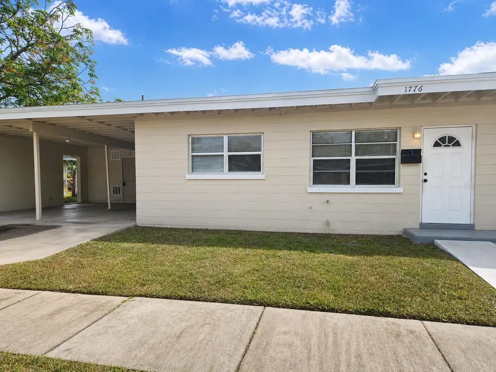 1778 Yale Street S St Petersburg FL 33712