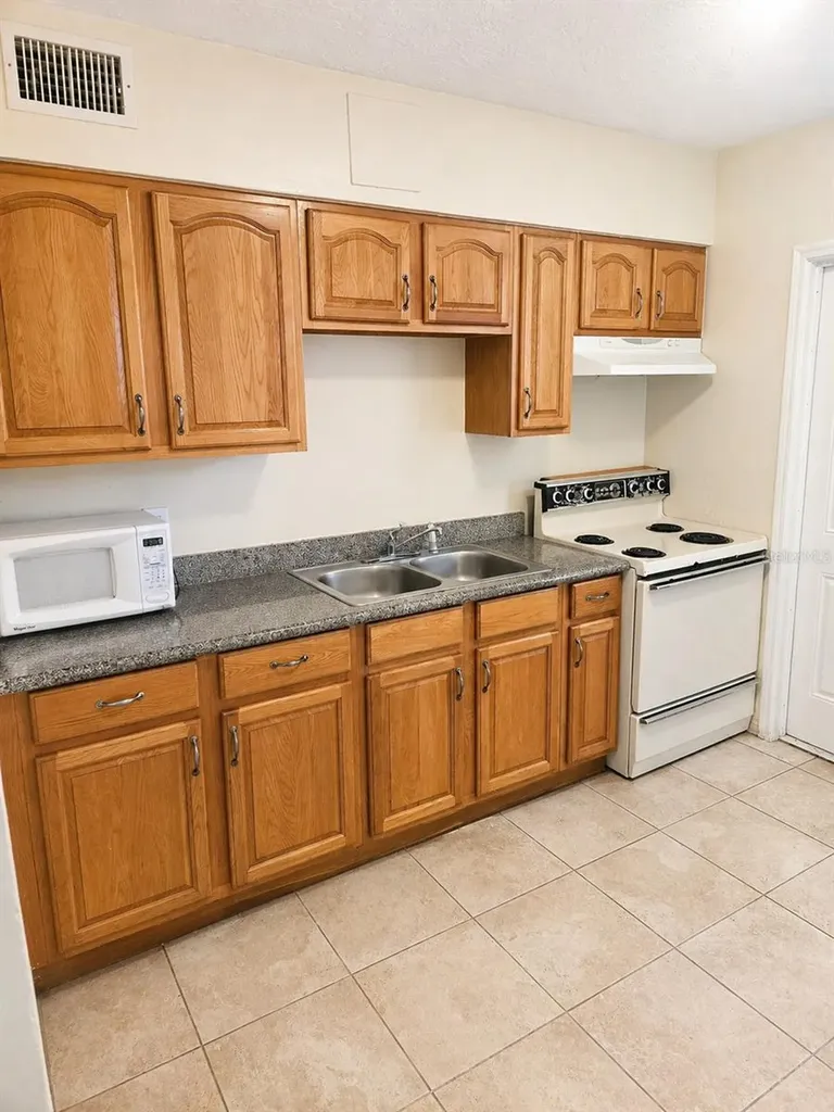 1778 Yale Street S St Petersburg FL 33712