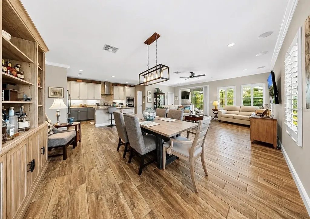 6921 Ebb Tide Avenue Apollo Beach FL 33572