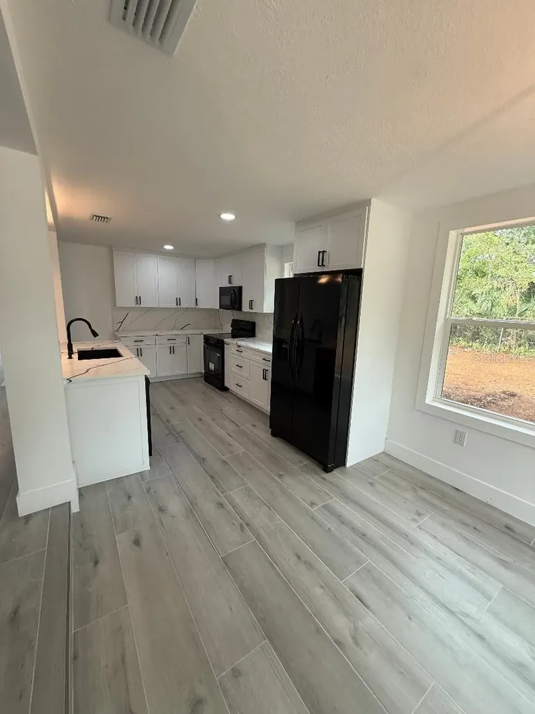3301 W New Orleans Avenue Tampa FL 33614