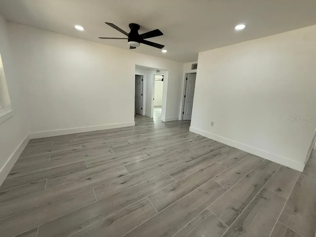 3301 W New Orleans Avenue Tampa FL 33614