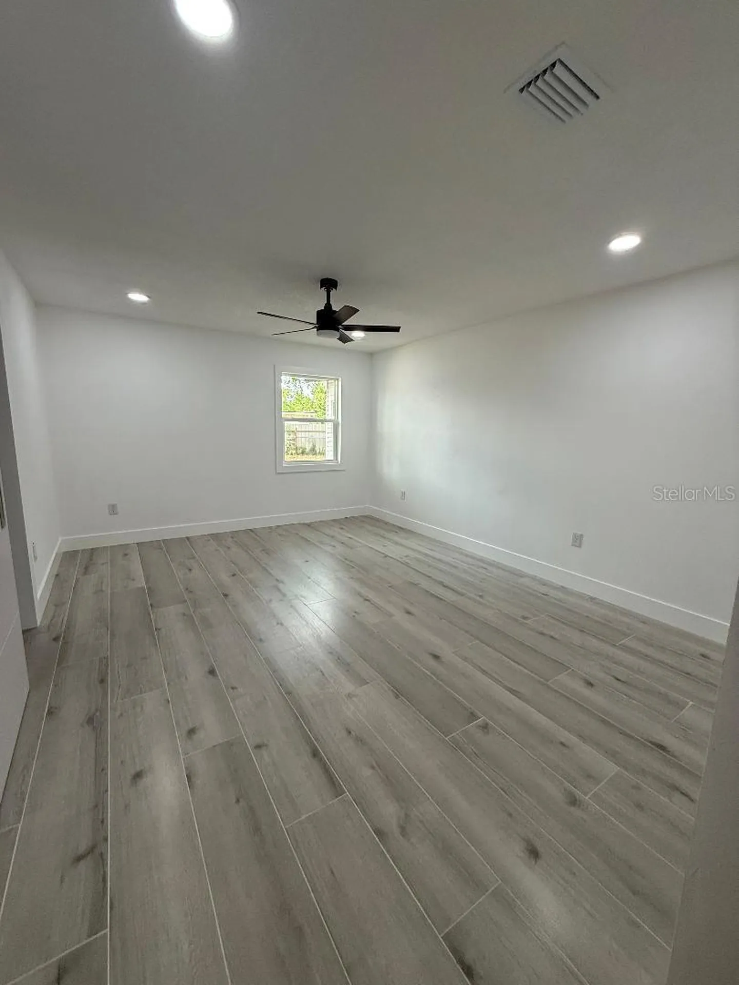 3301 W New Orleans Avenue Tampa FL 33614