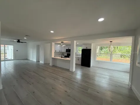 3301 W New Orleans Avenue Tampa FL 33614