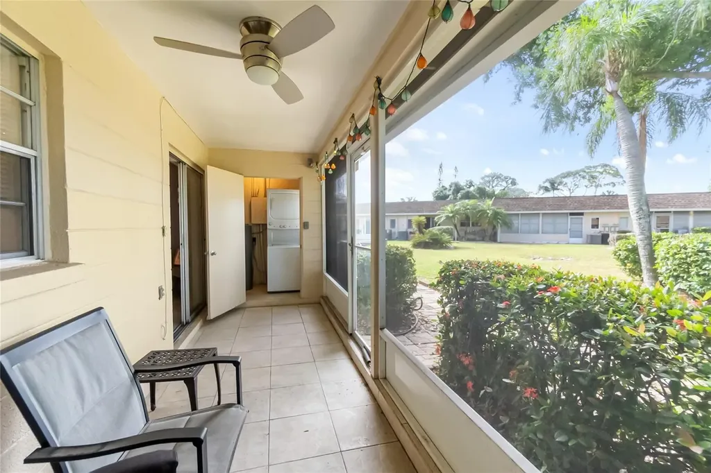 676 Park Circle Bradenton FL 34207