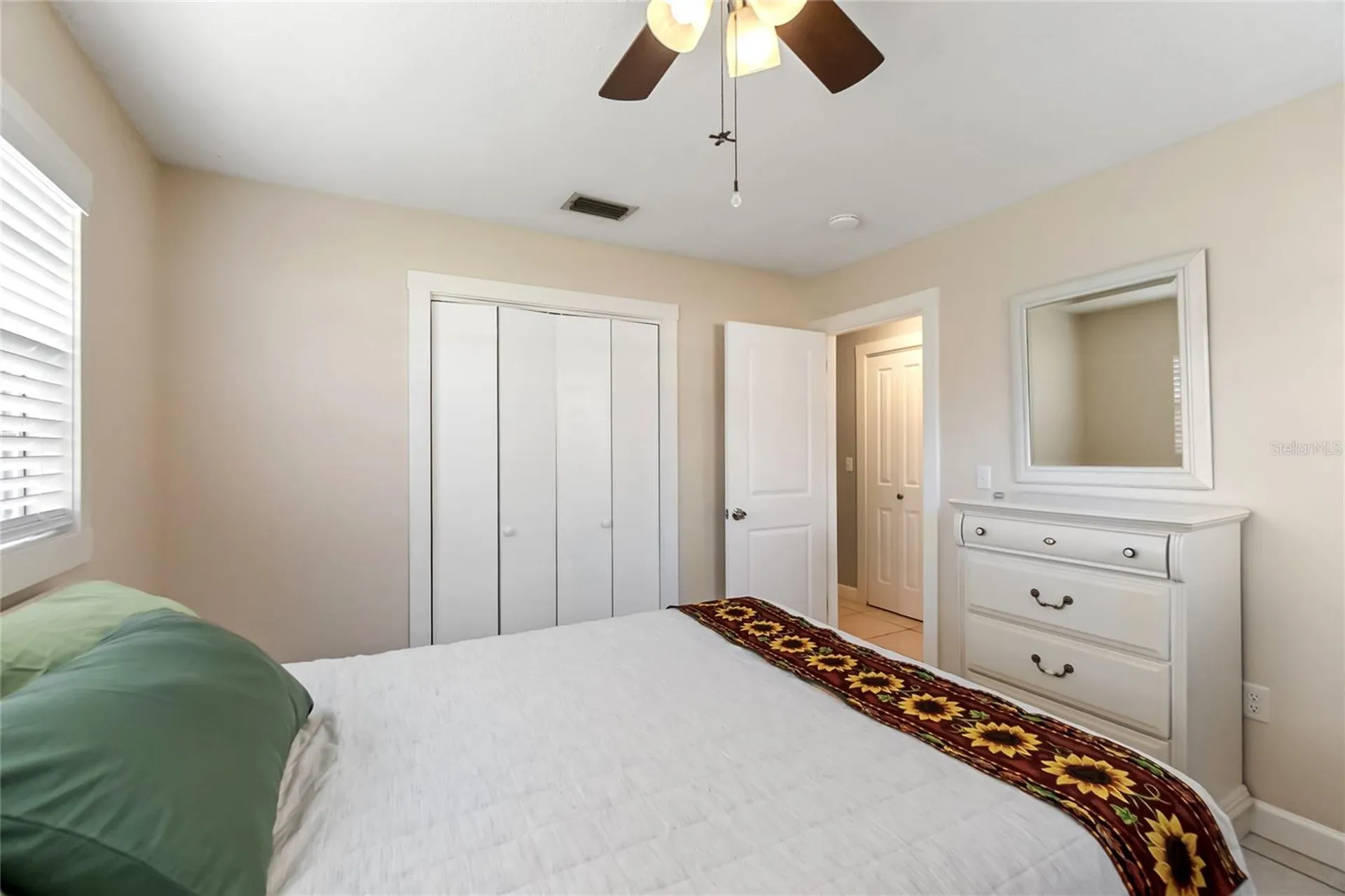 676 Park Circle Bradenton FL 34207