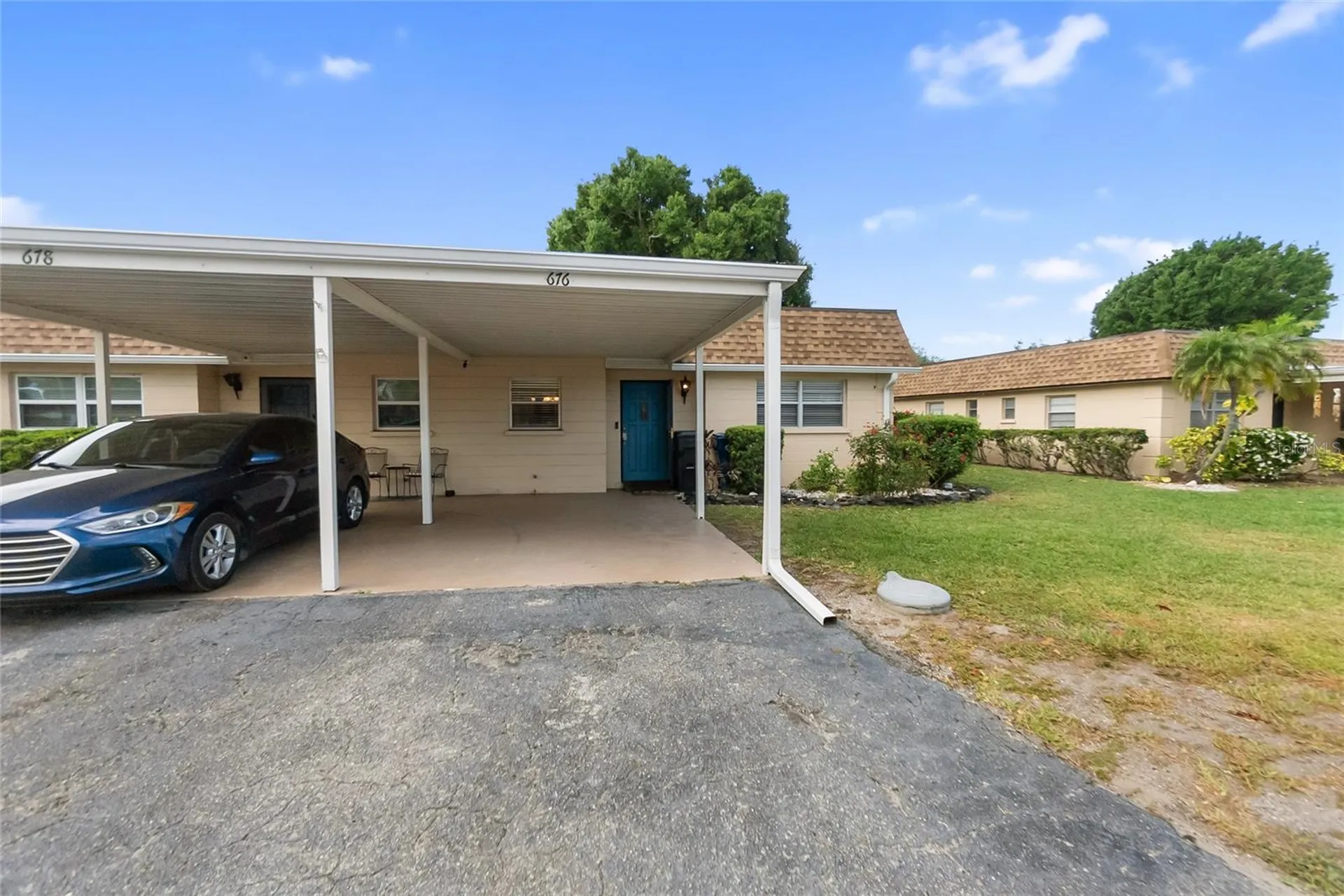 676 Park Circle Bradenton FL 34207