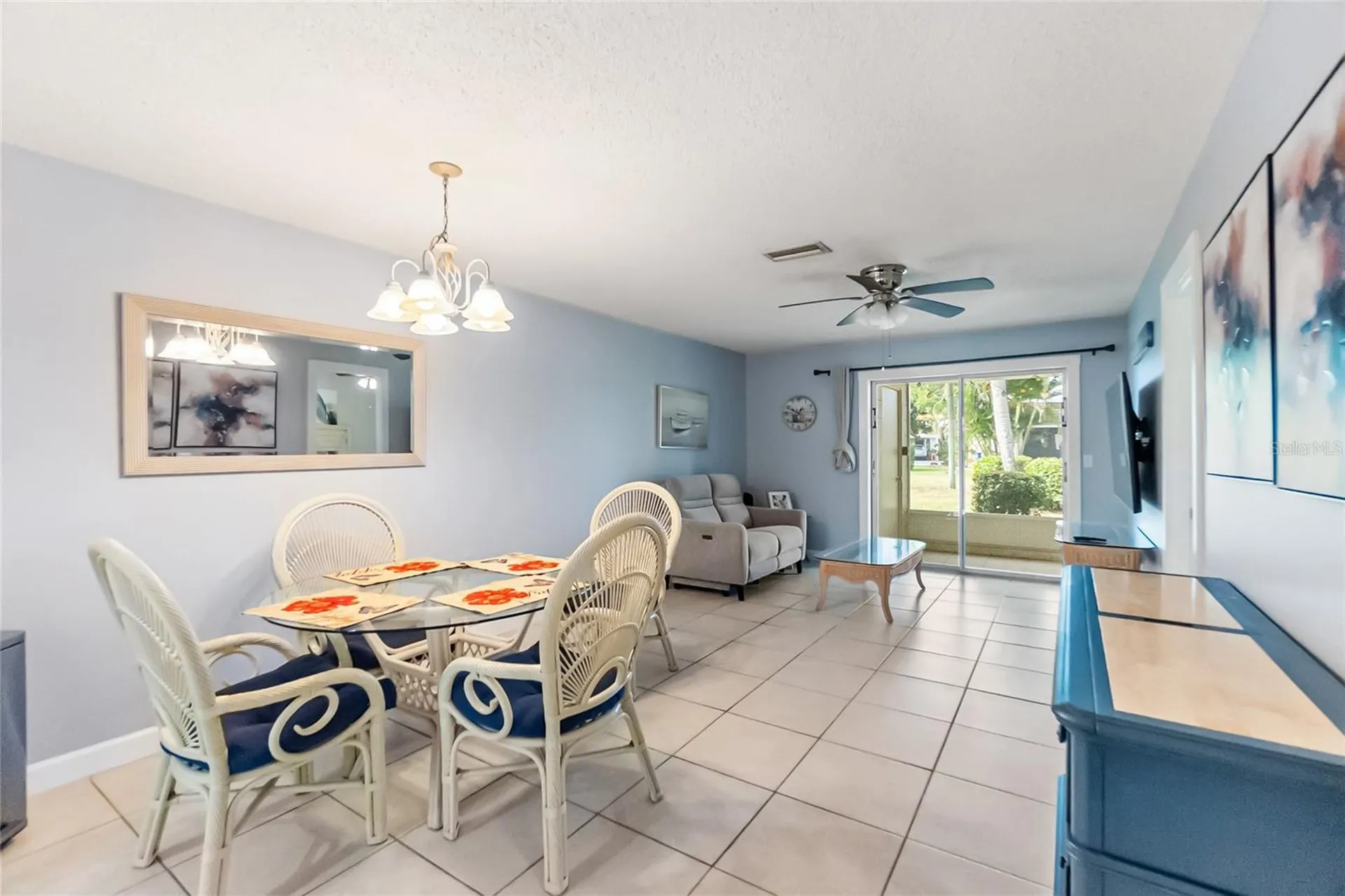 676 Park Circle Bradenton FL 34207