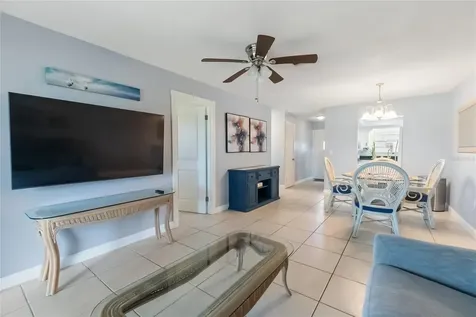 676 Park Circle Bradenton FL 34207