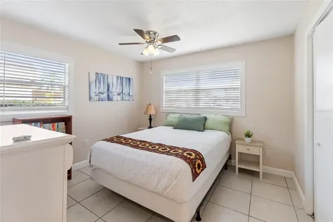 676 Park Circle Bradenton FL 34207