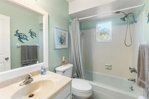 676 Park Circle Bradenton FL 34207