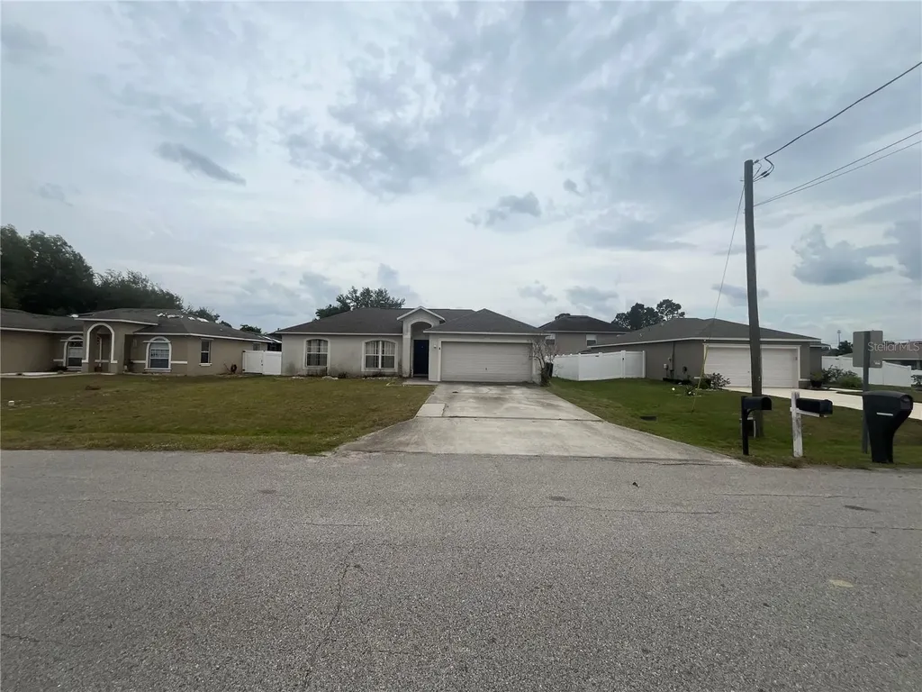 4 Inconnu Drive Kissimmee FL 34759