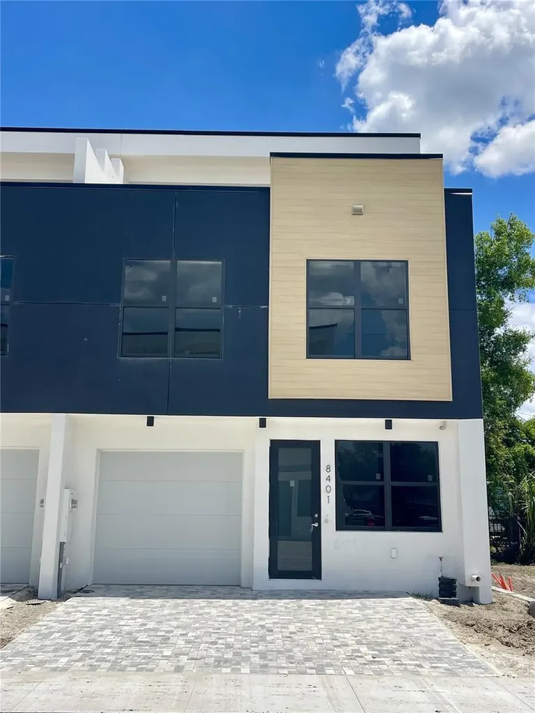 8401 Modano Place Tampa FL 33614
