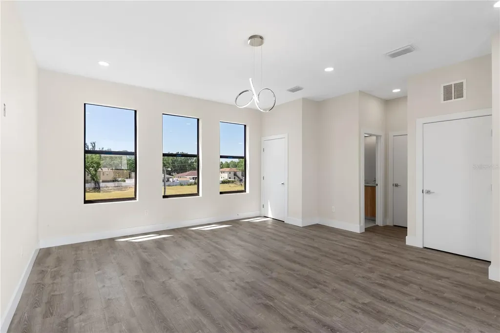 8458 Modano Place Tampa FL 33614