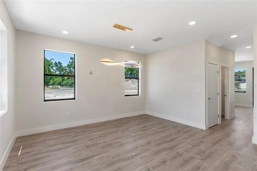 8405 Modano Place Tampa FL 33614