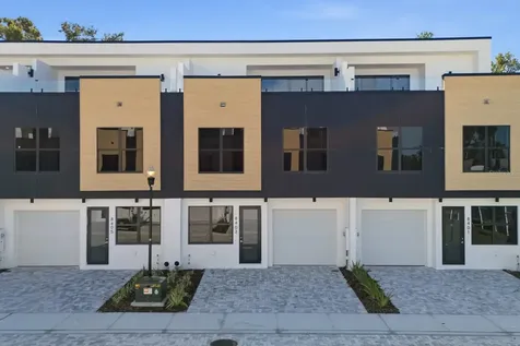 8405 Modano Place Tampa FL 33614