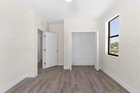 8405 Modano Place Tampa FL 33614