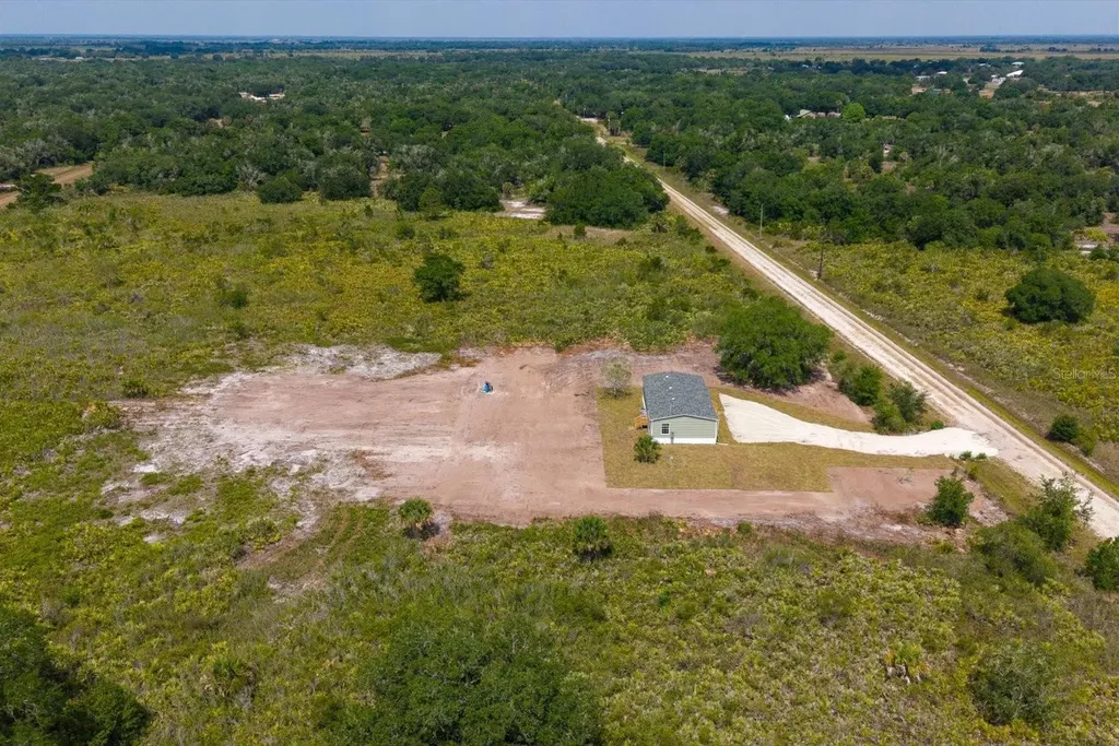 20968 NW 264th Street Okeechobee FL 34972
